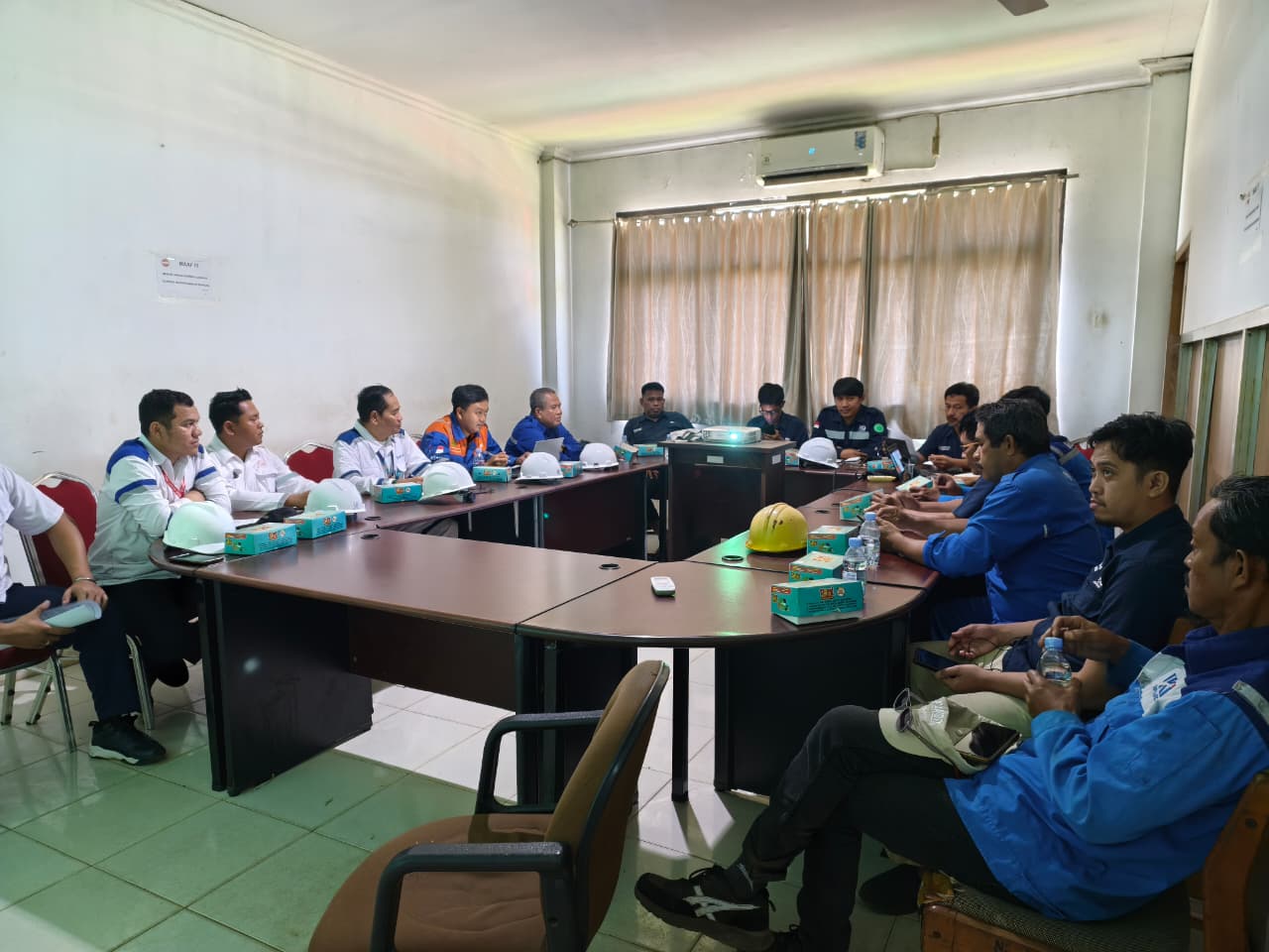 Arrival Meeting & Safety Induction KM. Kendhaga Nusantara 7