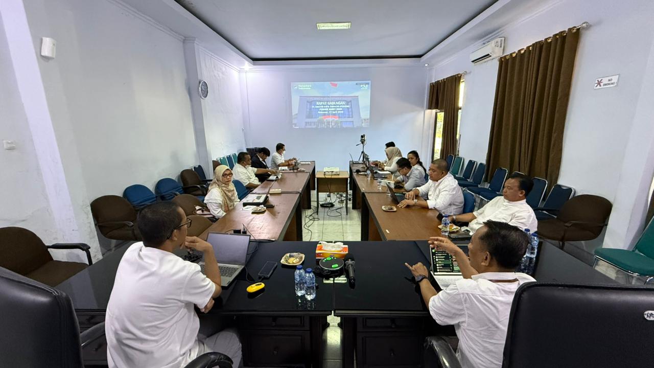 Rapat gabungan Dewan Komisaris, Direksi & BOD-1 PT IKI (Persero)