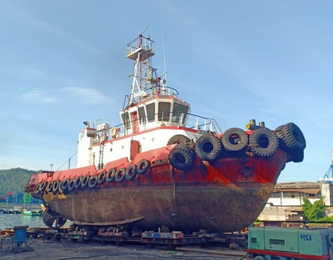 Docking repair kapal KT. Tondano milik PT Pelindo Marine Service